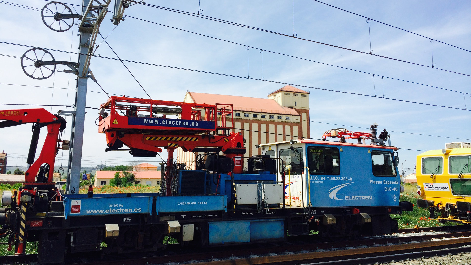 Dresina con plataforma elevadora - 24 JUL 2015